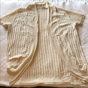 Maurice’s Cardigan beige short sleeve